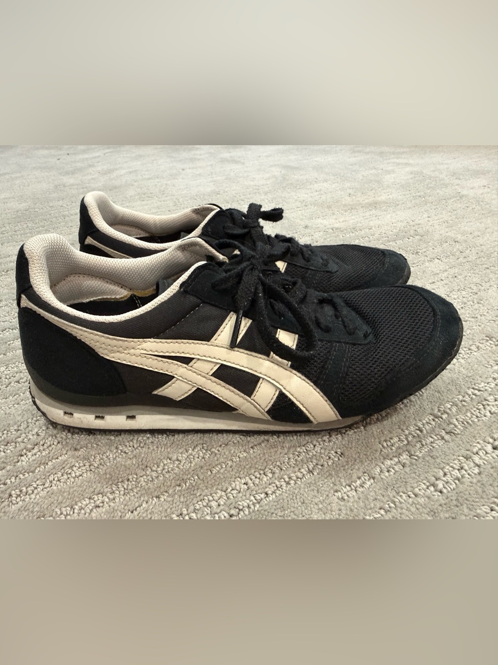 Onitsuka Tiger HV201 Black Cream Sneakers US 7 EU 40 Retro Y2K